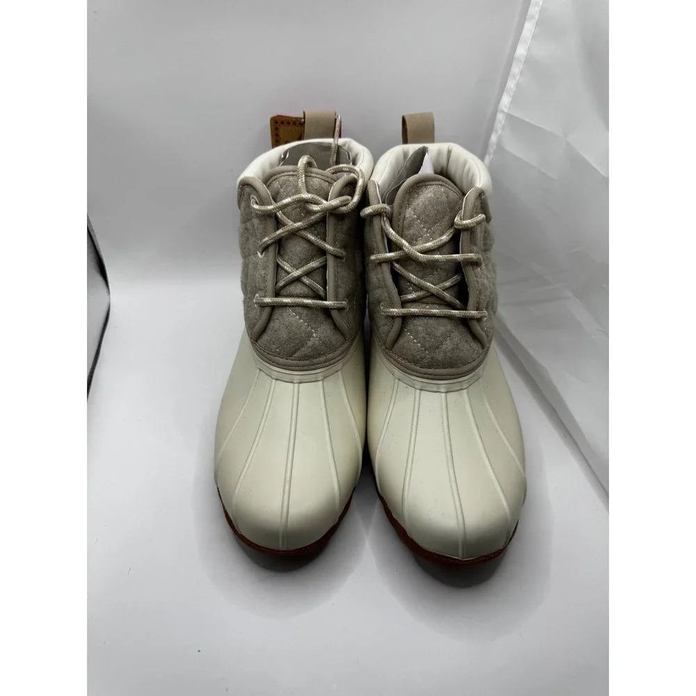 Skechers Pond 44376 Women 9 Natural Tan Quilted Waterproof Duck Boots NWT no box